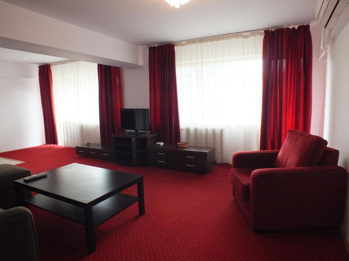 Alba Iulia Square - Apartments And Studios Букурещ Екстериор снимка